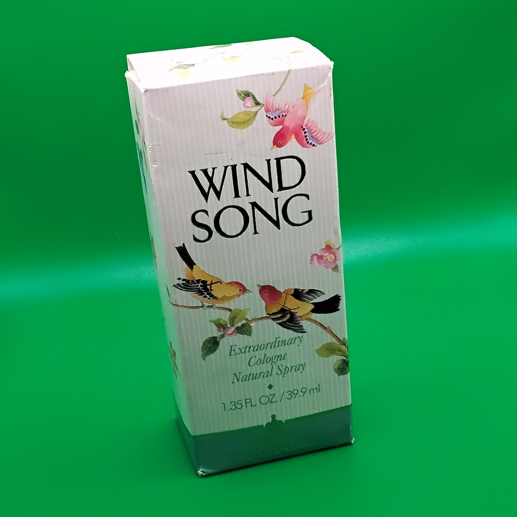 Natural Spray  Green And White